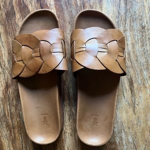 Frye leather slides like new